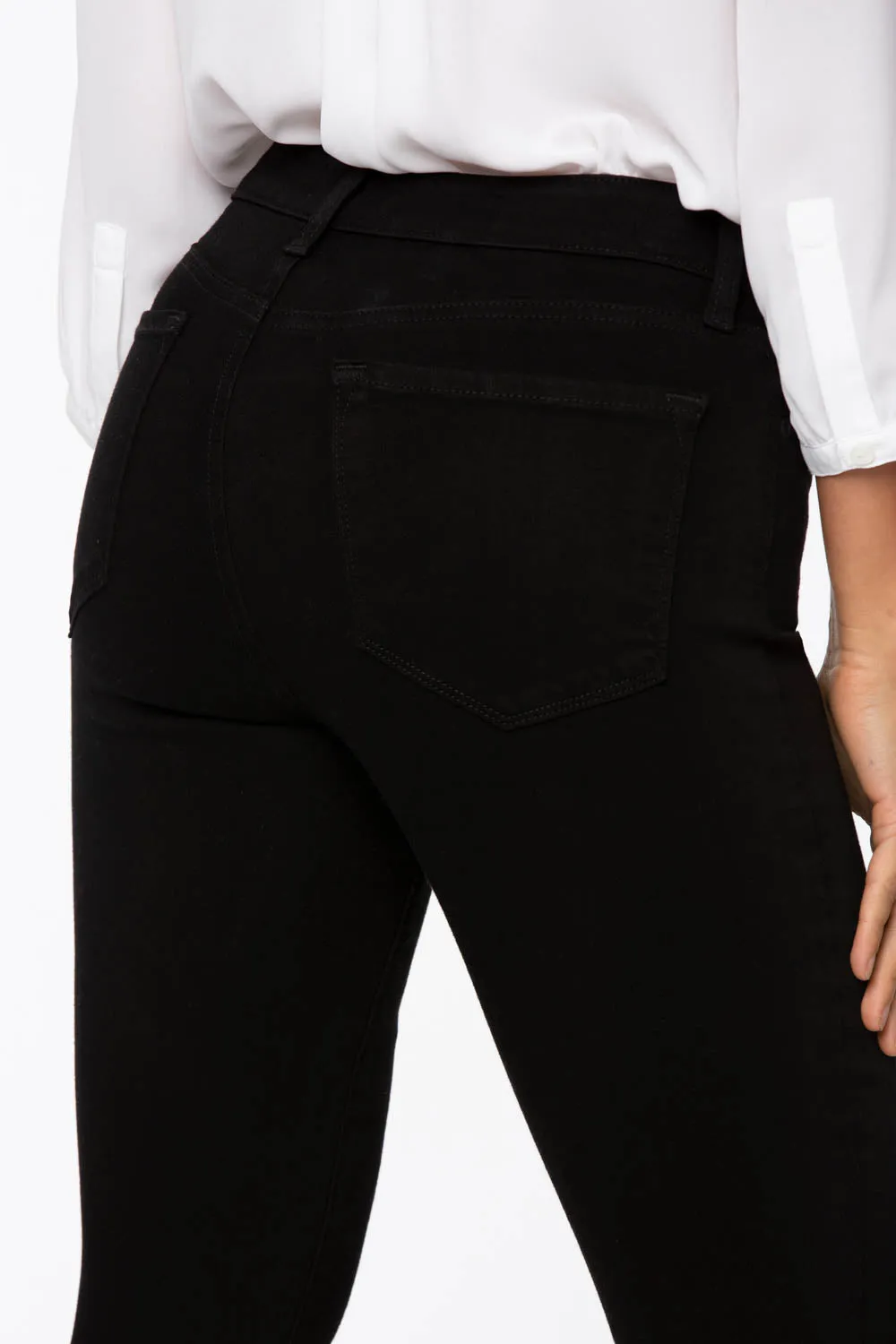 Ami Skinny Jeans In Petite - Black