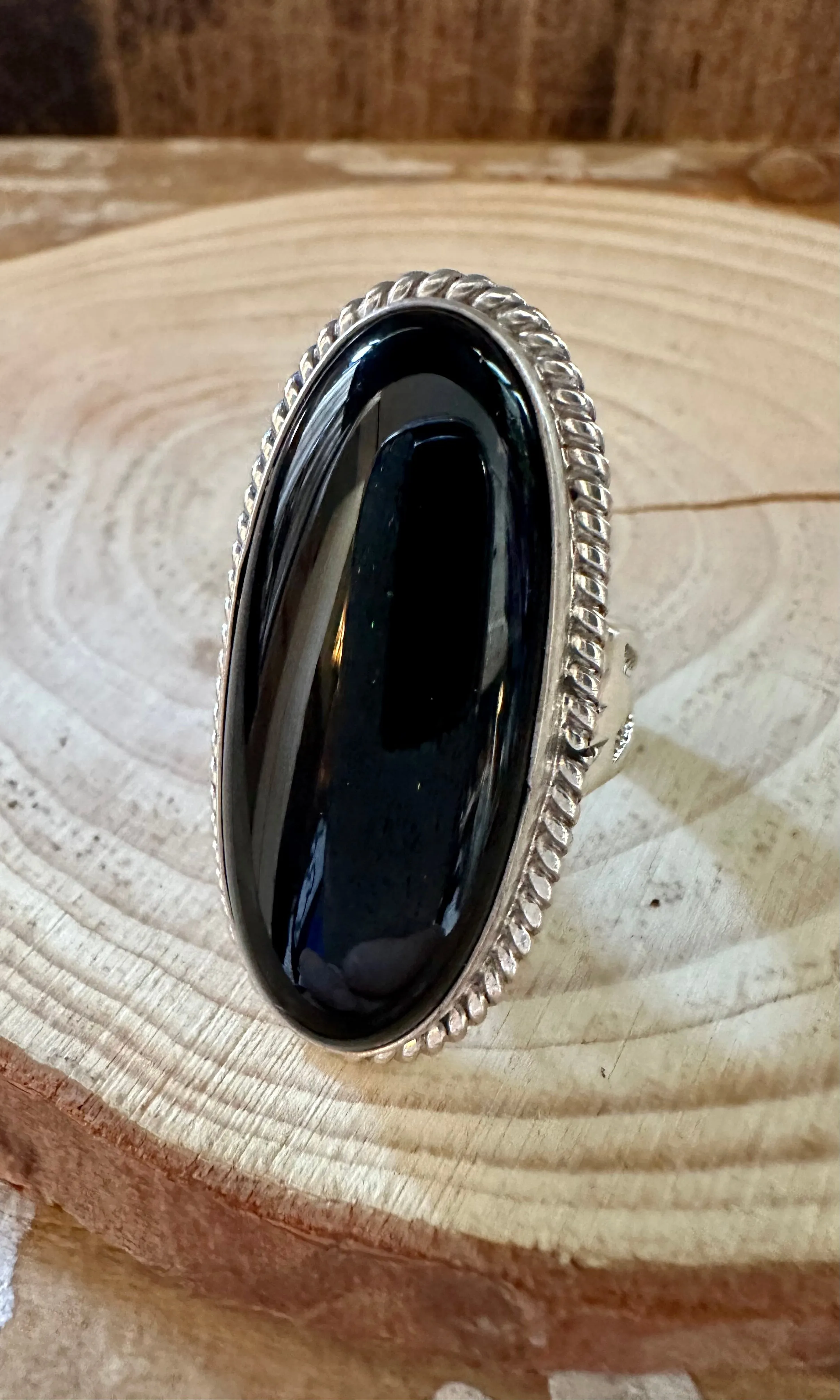 BLACK ONYX BEAUTY Silver Ring • Size 8