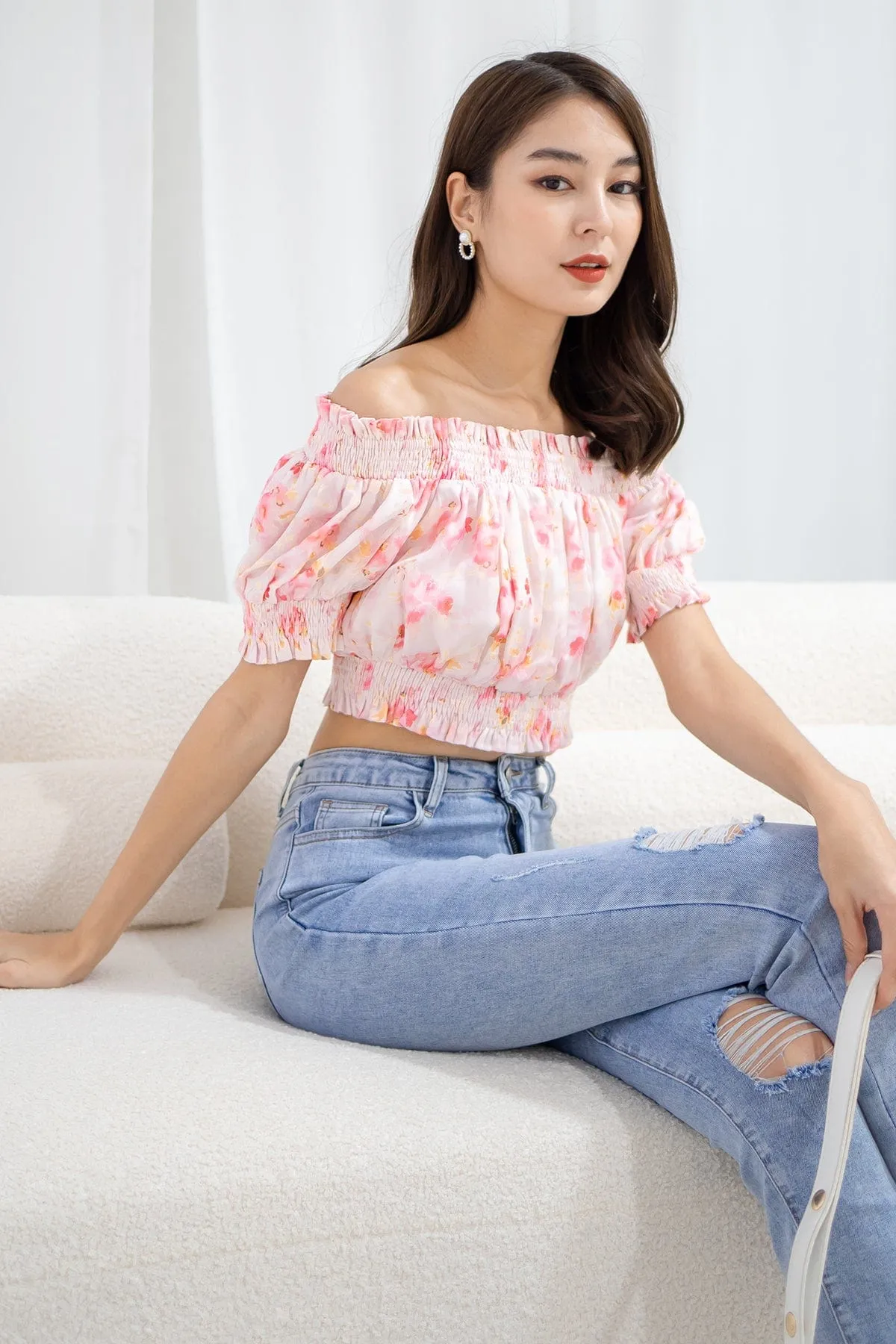 BLOOM FLORAL OFFSIE TOP IN RED