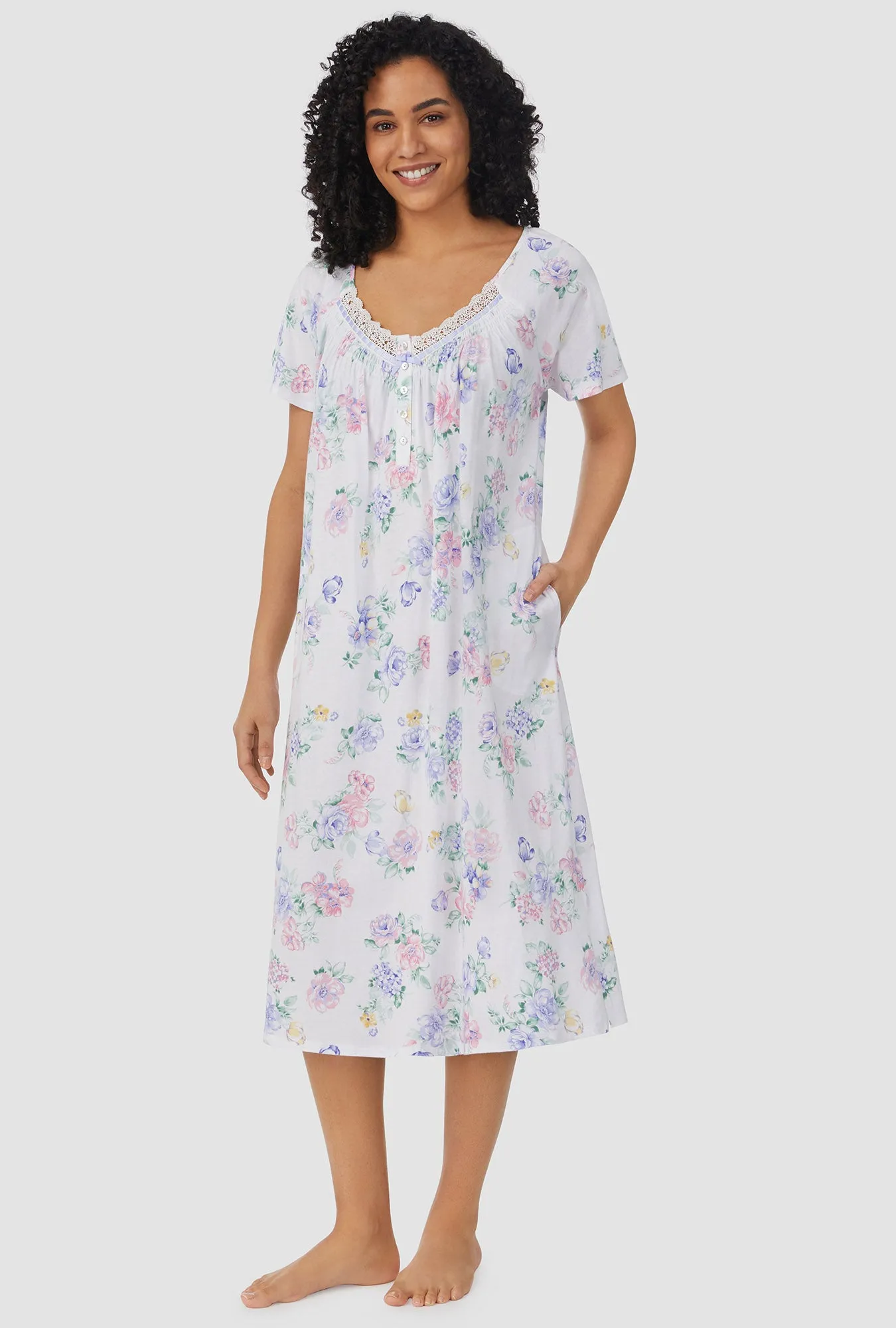 Blue and Pink Roses Short Sleeve Nightgown