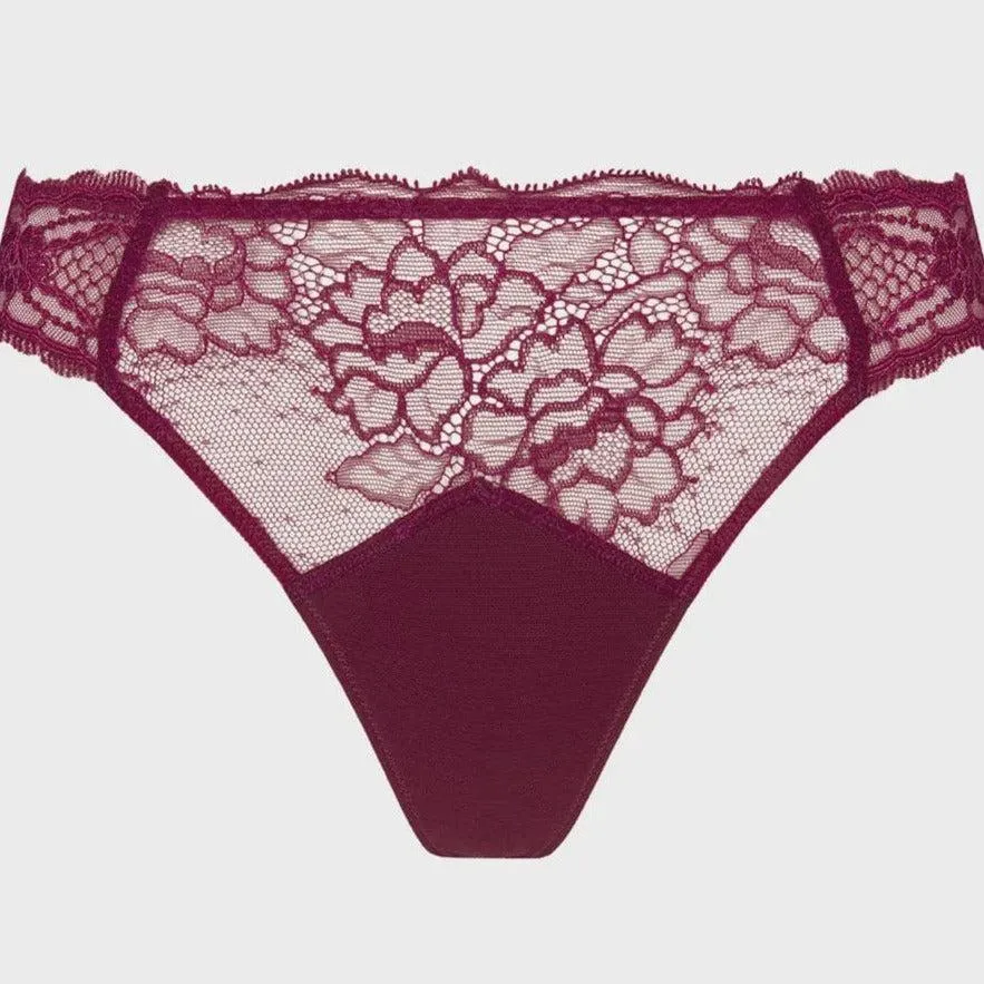 Lise Charmel Sublime En Dentelle Thong ACH0013 in Fucshia