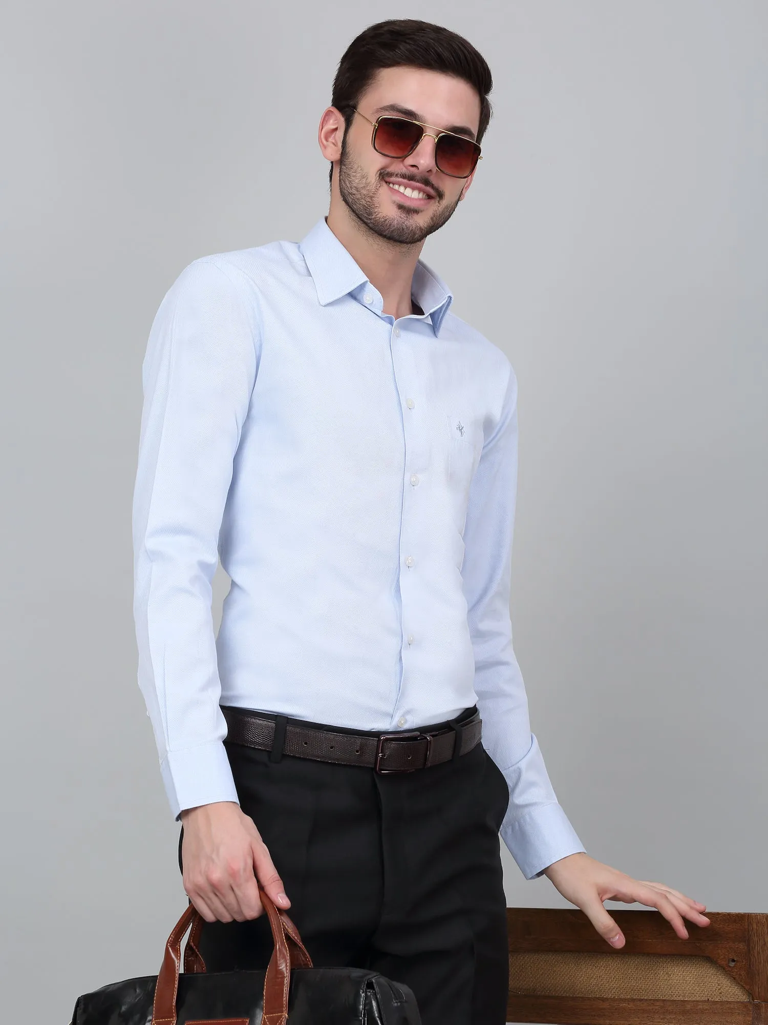 Men's Light Blue Formal Self Textured Full Sleeve Shirt