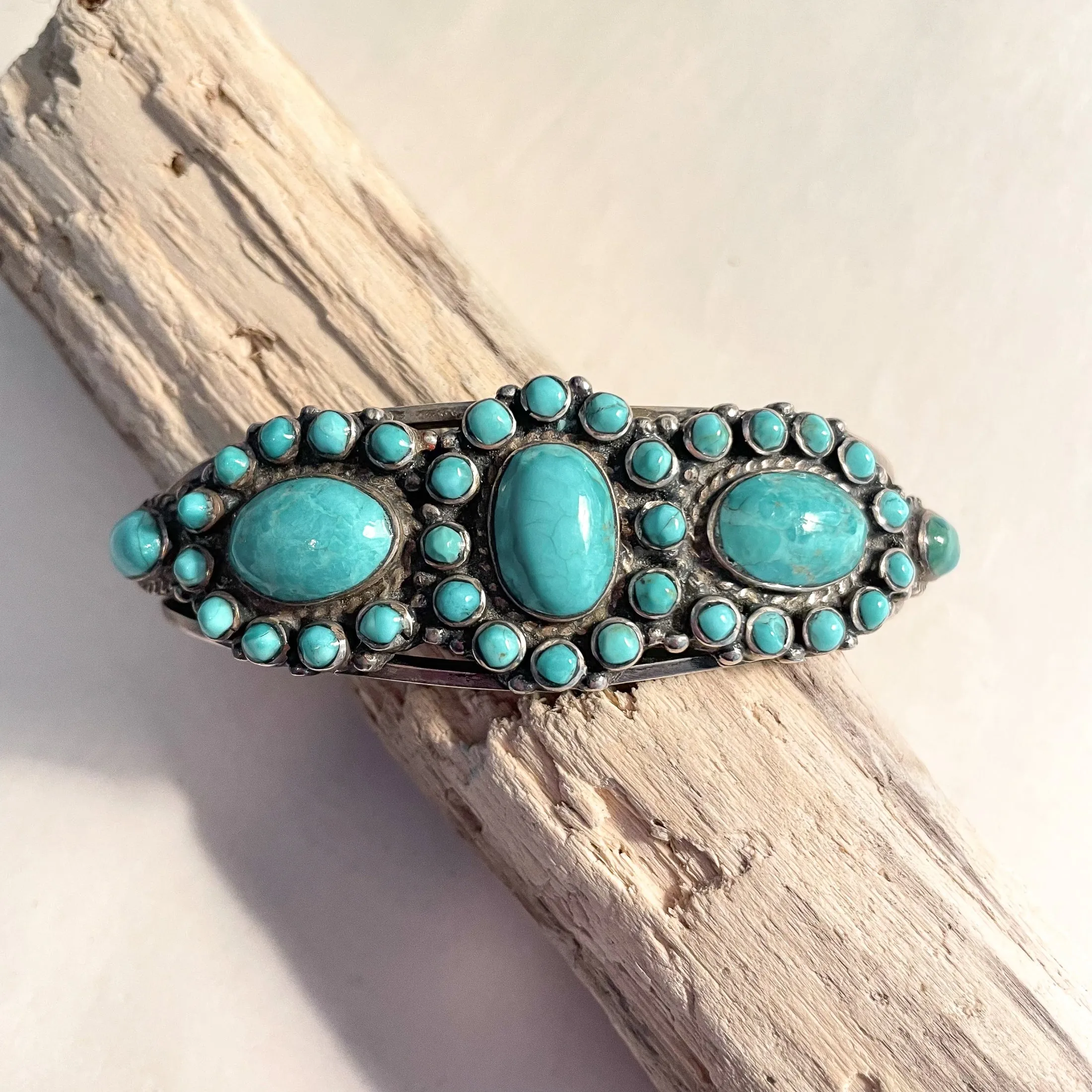 Vintage 1940s Navajo Sterling Silver Turquoise Cluster Cuff Bracelet 55.1 Grams